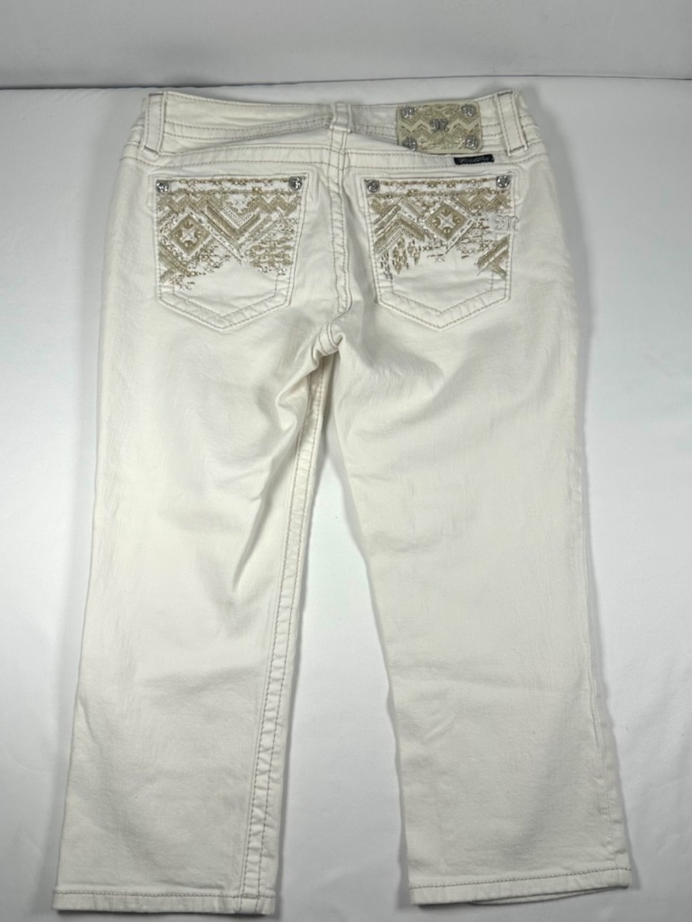 Miss Me "Irene" White Denim Capri Pants Size 29 Low Rise Fit Rhinestone Y2K Era
